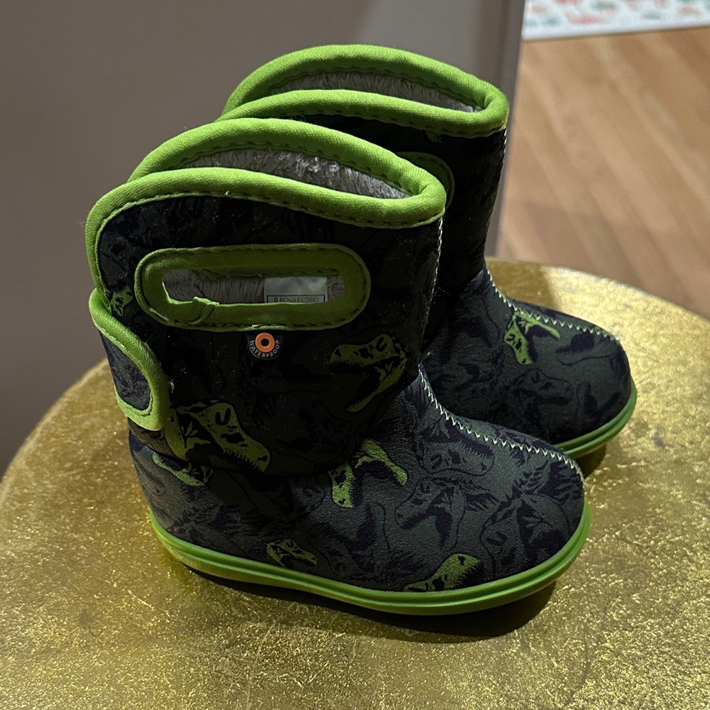 Bogs Kids Dinosaur Print Boots - Green and Black